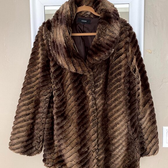 Women Alfani Fake Fur Jacket XL - Picture 1 of 2